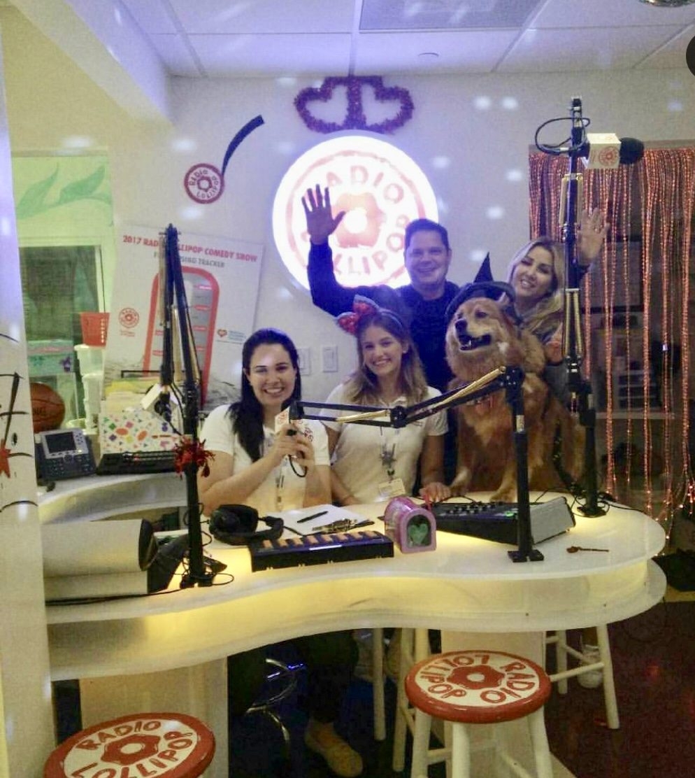 Rey Ruiz visits at Nicklaus Children’s Hospital by Radio Lollipop | Ale Ramos Therapy Animals