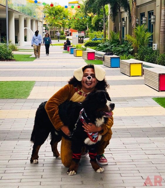 Santa Paws at Nicklaus Children’s Hospital | Ale Ramos Therapy Animals