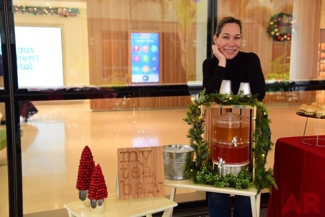 Santa Paws at Nicklaus Children’s Hospital | Ale Ramos Therapy Animals