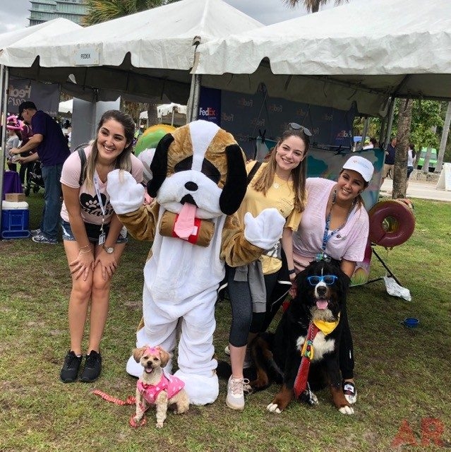 Super Duper Fun Day by Nicklaus Children’s Hospital | Ale Ramos Therapy Animals