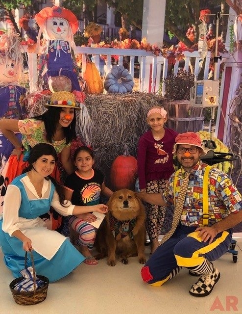 Thanksgiving Celebration by Nicklaus Children’s Hospital | Ale Ramos Therapy Animals