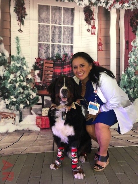 Tree Lighting Ceremony by Nicklaus Children’s Hospital | Ale Ramos Therapy Animals
