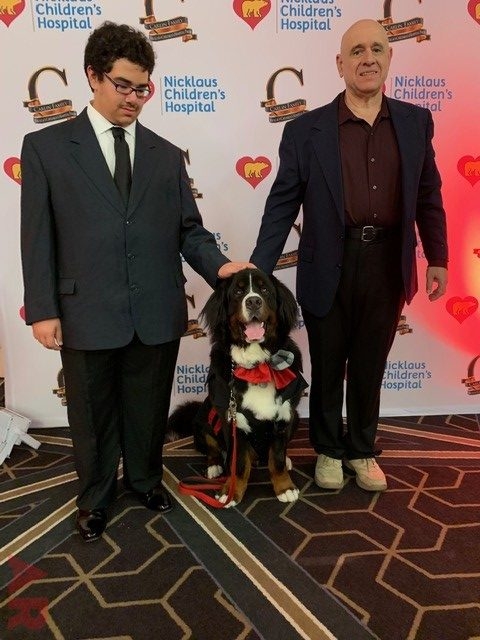 6th Annual Carlin Prom Night by Nicklaus Children’s Hospital | Ale Ramos Therapy Animals