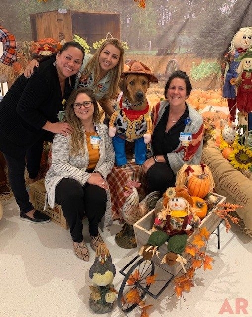 Halloween Party at Nicklaus Children’s Hospital | Ale Ramos Therapy Animals