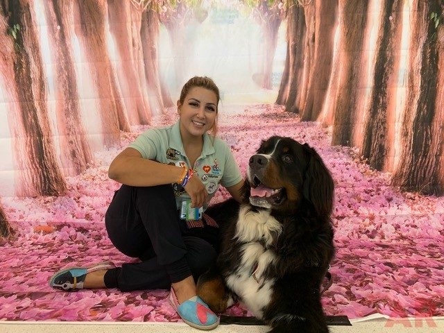 Mothers Day Celebration at Nicklaus Children’s Hospital | Ale Ramos Therapy Animals