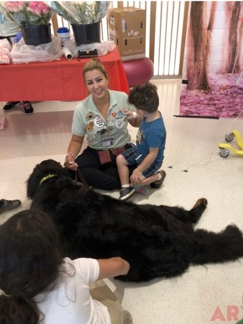 Mothers Day Celebration at Nicklaus Children’s Hospital | Ale Ramos Therapy Animals