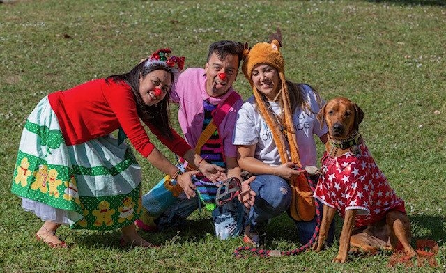 “Noche Buena” at his House Children’s Home | Ale Ramos Therapy Animals