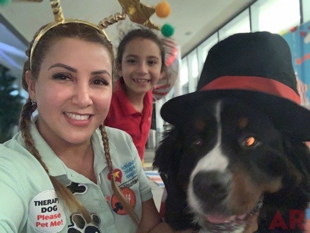 Radio Lollipop Birthday Party at Nicklaus Children’s Hospital | Ale Ramos Therapy Animals
