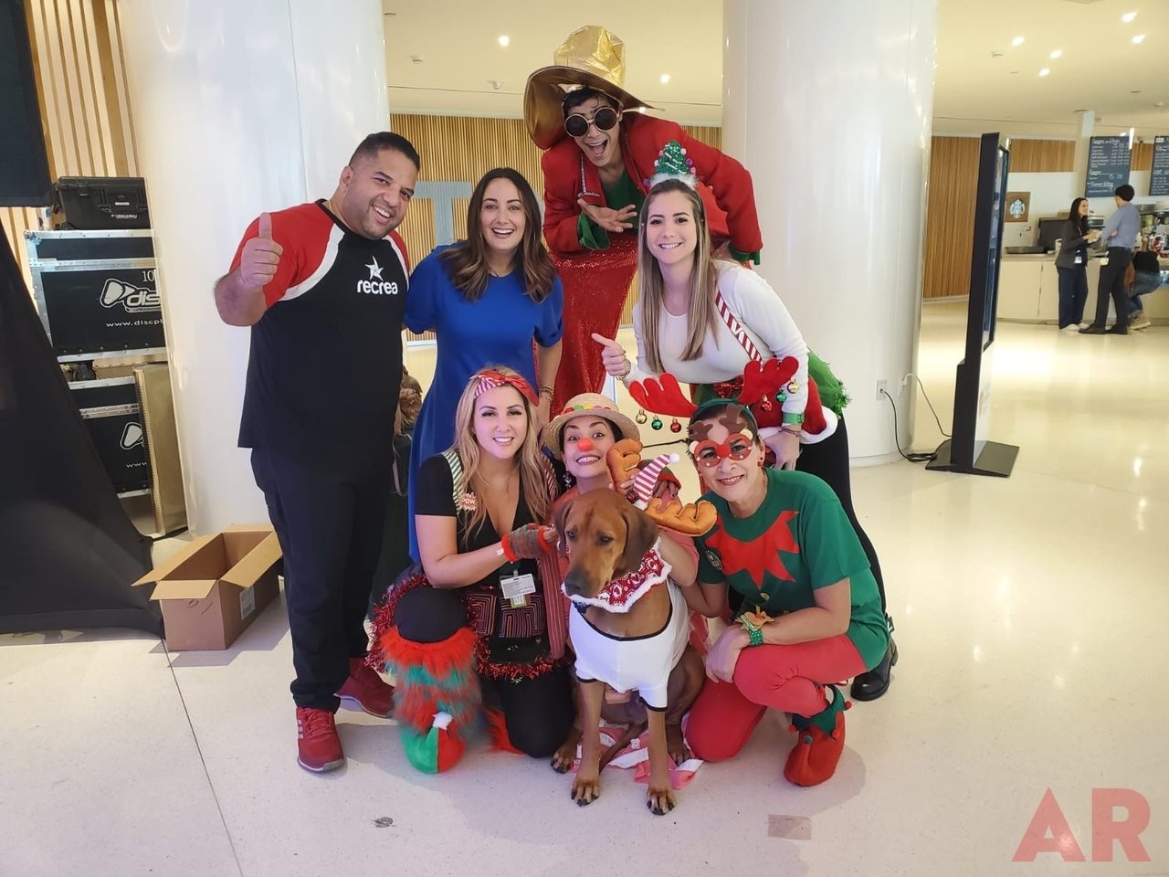 Santa Paws | Ale Ramos Therapy Animals