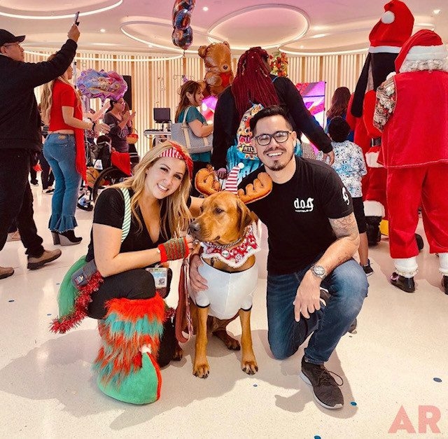 Santa Paws | Ale Ramos Therapy Animals