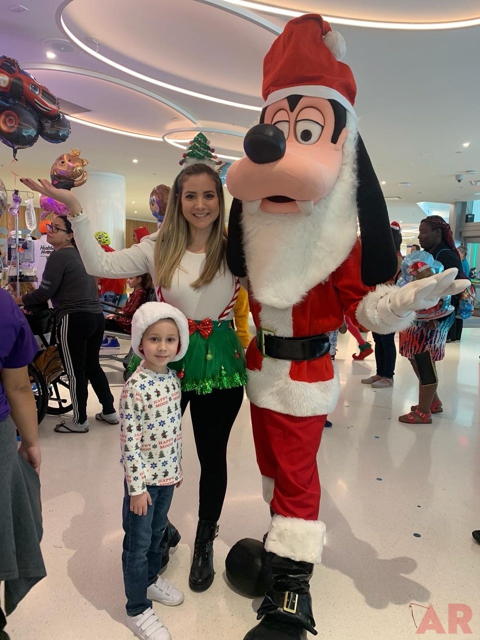Santa Paws | Ale Ramos Therapy Animals