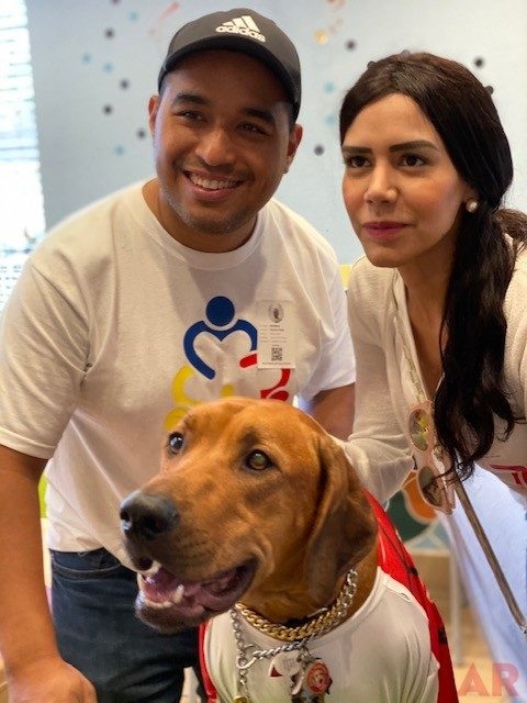 Thanksgiving Day at  Ronald MacDonalds House | Ale Ramos Therapy Animals