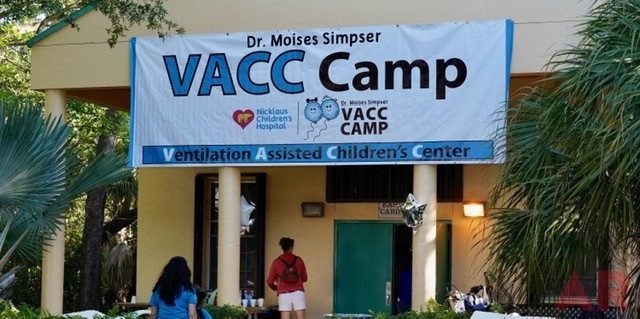 VACC Camp by Nicklaus Children’s Hospital | Ale Ramos Therapy Animals
