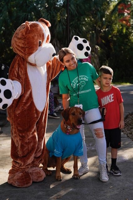 VACC Camp by Nicklaus Children’s Hospital | Ale Ramos Therapy Animals