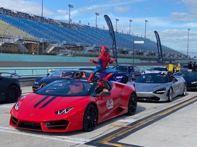 9th Annual Ridezrevive Track Event | Ale Ramos Therapy Animals