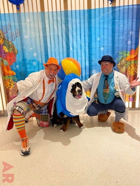 Baby Shark event at Nicklaus Children’s Hospital | Ale Ramos Therapy Animals
