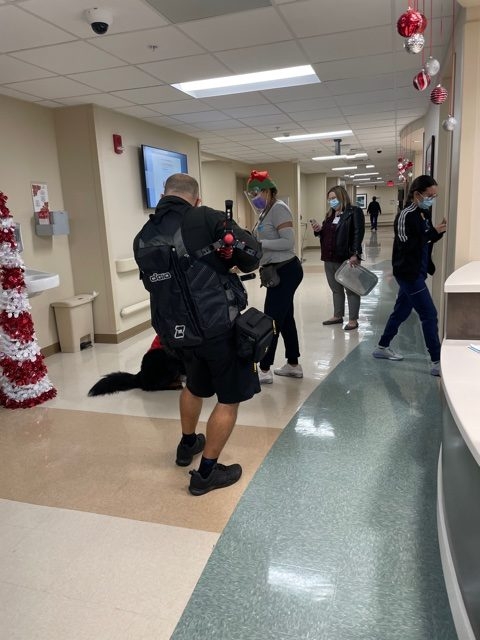 Mercy Hospital visit | Ale Ramos Therapy Animals