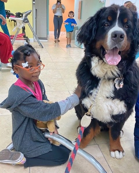 Pedikidz visit | Ale Ramos Therapy Animals