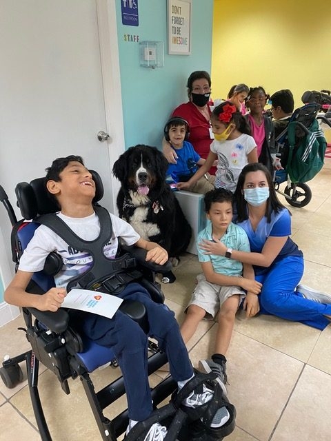 Pedikidz visit | Ale Ramos Therapy Animals