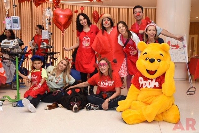 Valentine Celebration at Nicklaus Children’s Hospital Foundation | Ale Ramos Therapy Animals