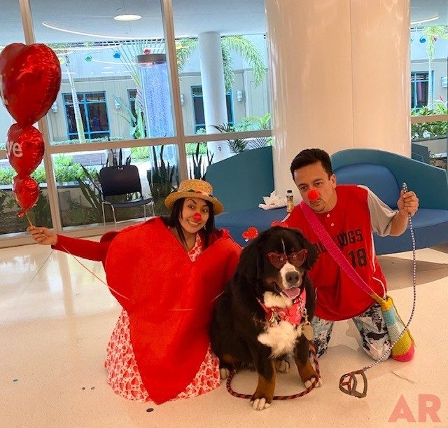 Valentine Celebration at Nicklaus Children’s Hospital Foundation | Ale Ramos Therapy Animals