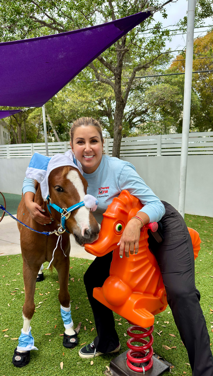 Aguamarina School visit by Pegasus - April 4, 2025 | Ale Ramos Therapy Animals