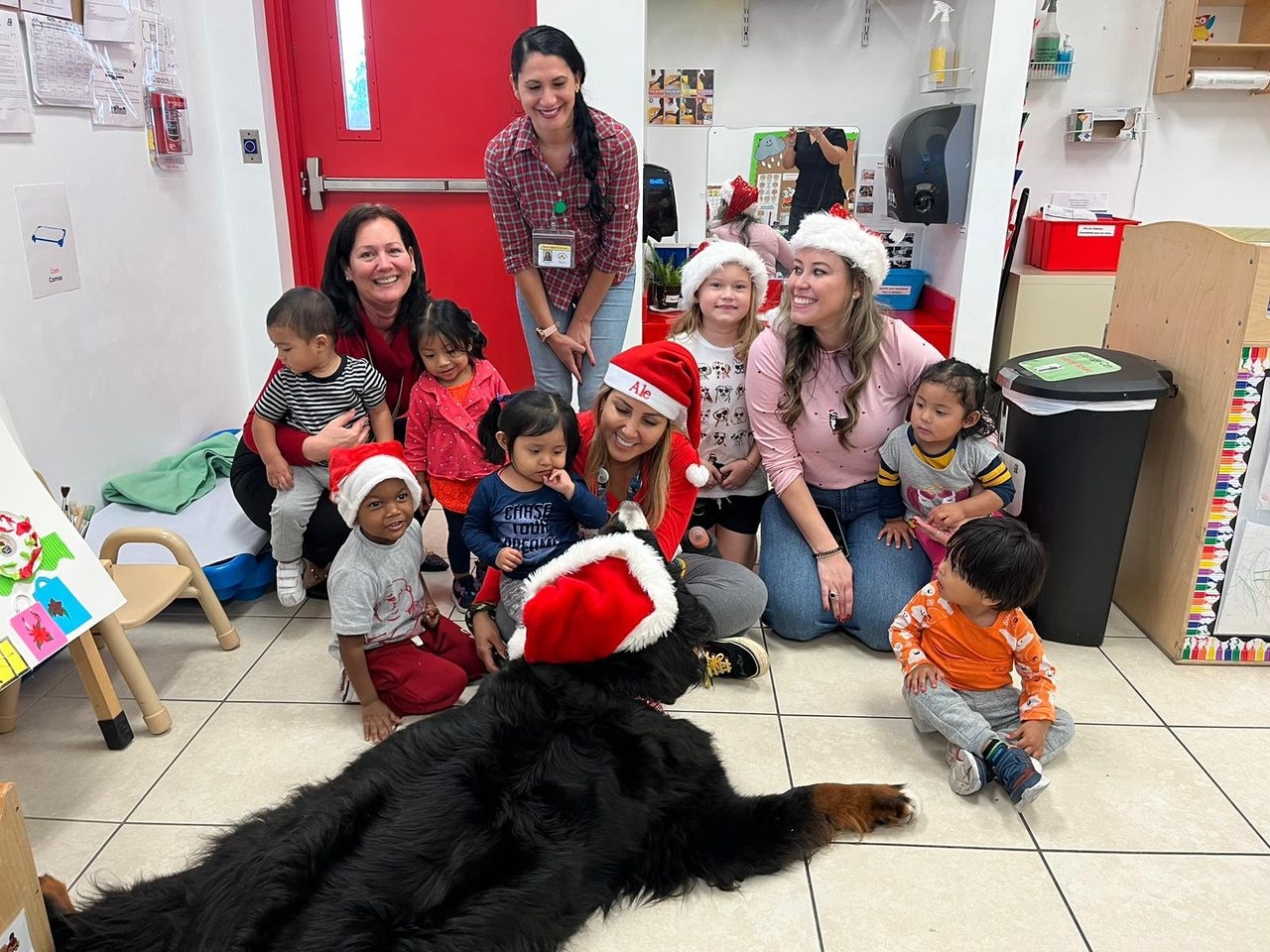Christmas Donation at Le Jardin by Meraki Wellness | Ale Ramos Therapy Animals