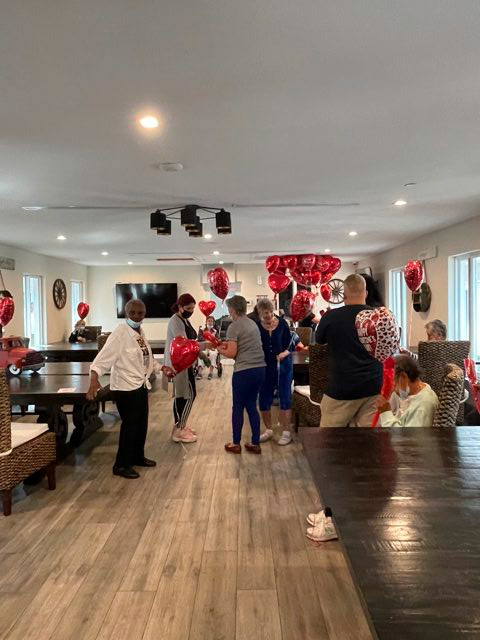 Elder Care “Salmo 23”Valentine Event | Ale Ramos Therapy Animals