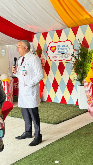 Heart Reunion Family at Nicklaus Children’s Hospital - February 19, 2024 | Ale Ramos Therapy Animals