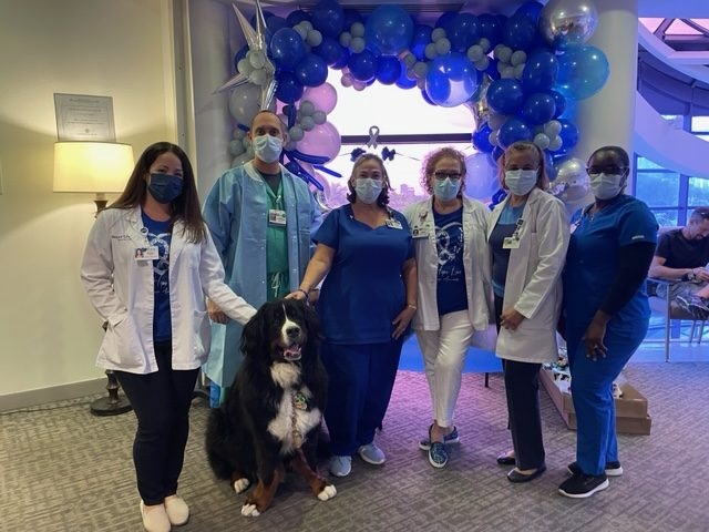 Lung Cancer Event at Mount Sinai Hospital | Ale Ramos Therapy Animals