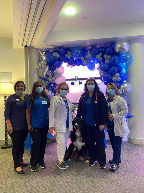 Lung Cancer Event at Mount Sinai Hospital | Ale Ramos Therapy Animals