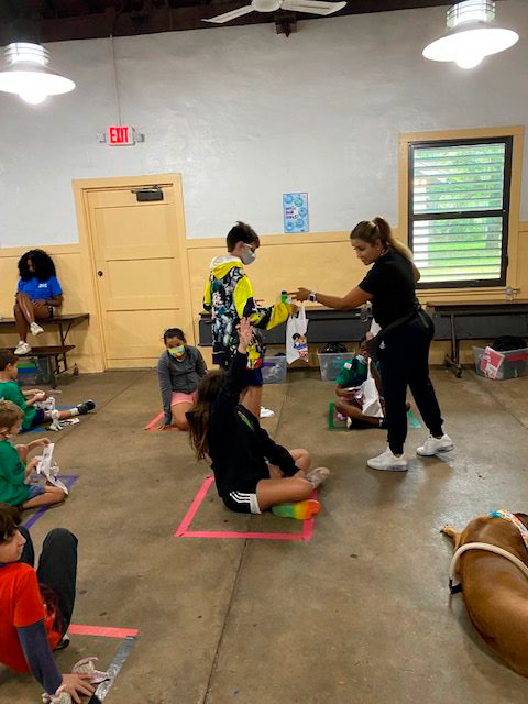 Mannate Camp Educative Event by Odin | Ale Ramos Therapy Animals