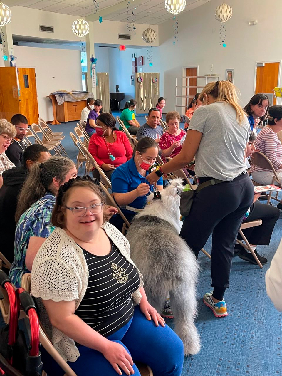 Marian Center visit by Thor | Ale Ramos Therapy Animals