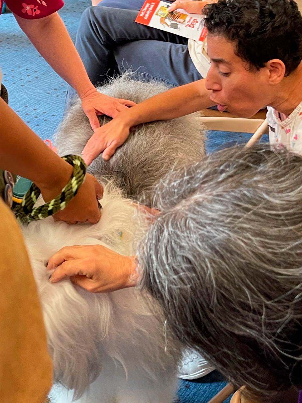 Marian Center visit by Thor | Ale Ramos Therapy Animals