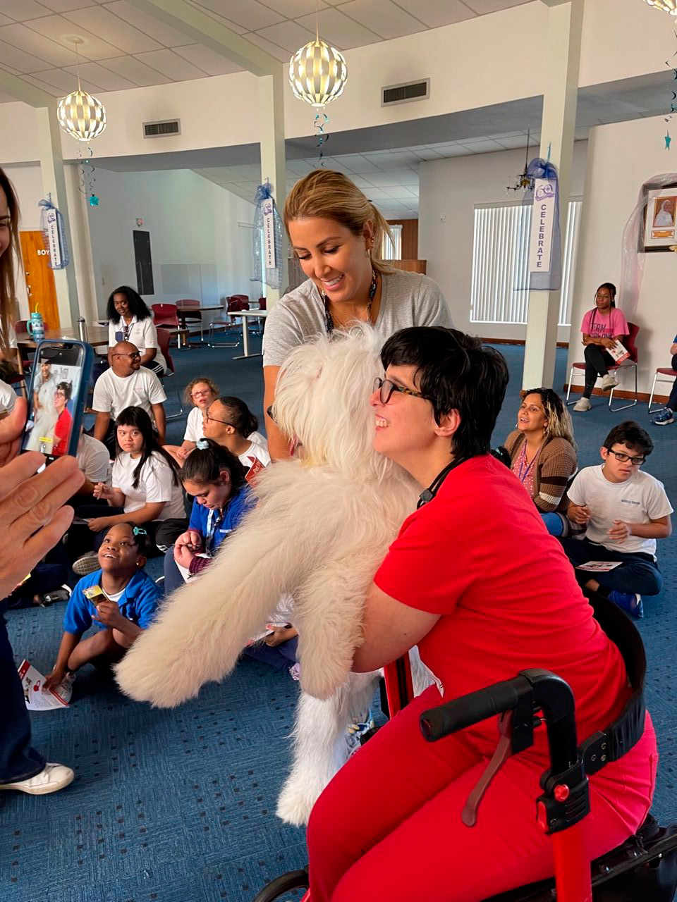 Marian Center visit by Thor | Ale Ramos Therapy Animals