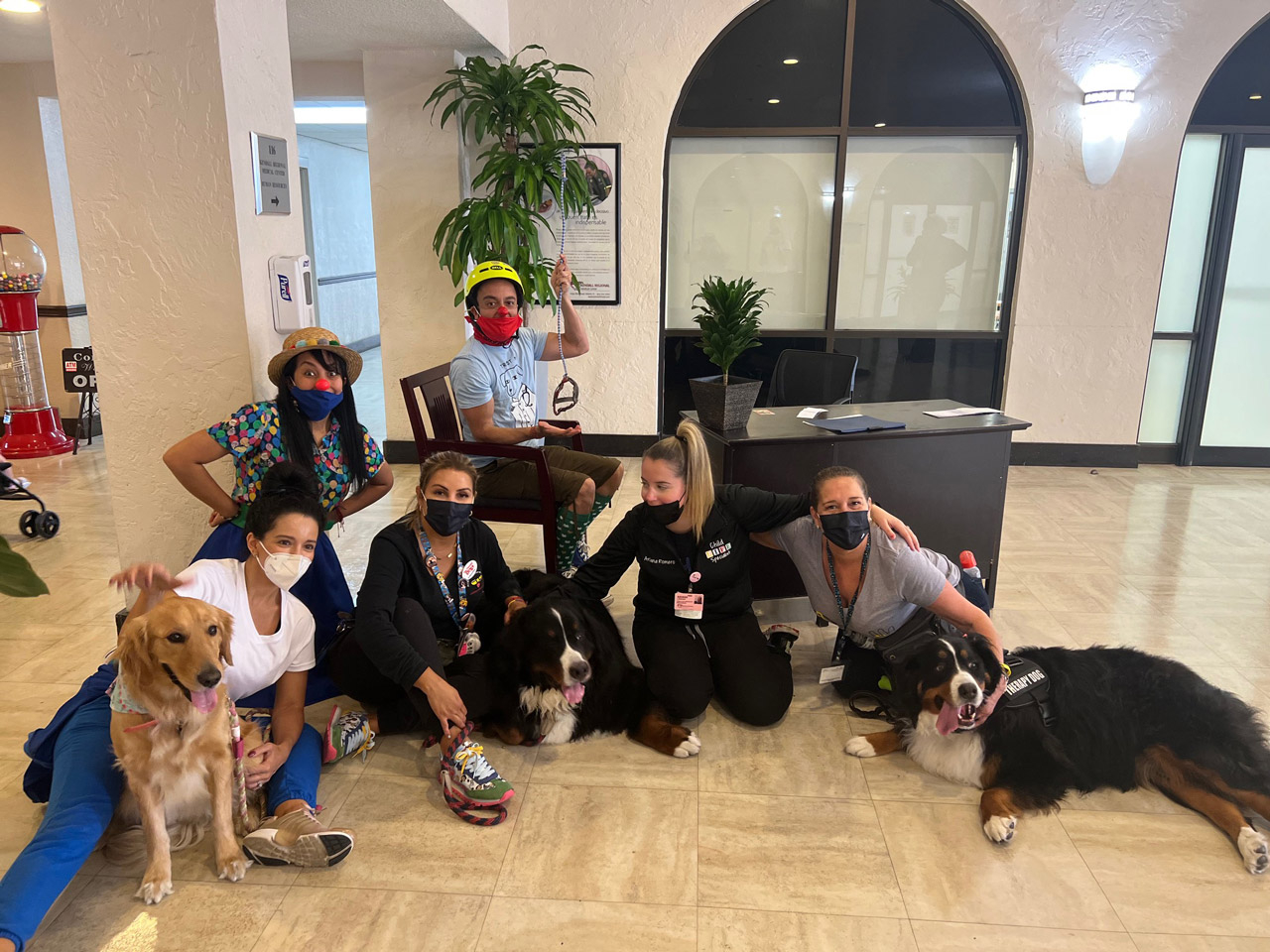  May 12, 2022 | Ale Ramos Therapy Animals