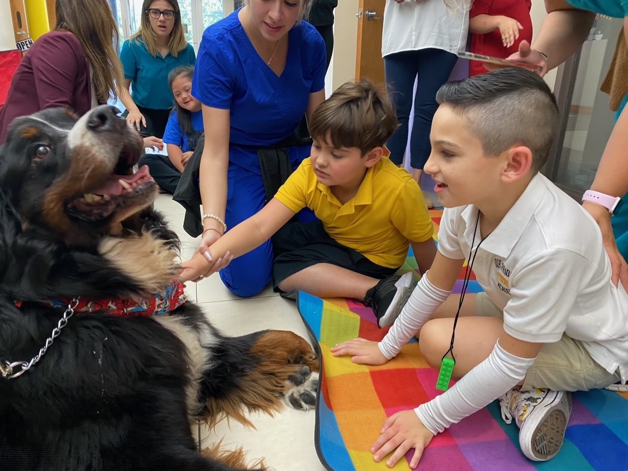 Our Pride Academy visit by Apollo | Ale Ramos Therapy Animals
