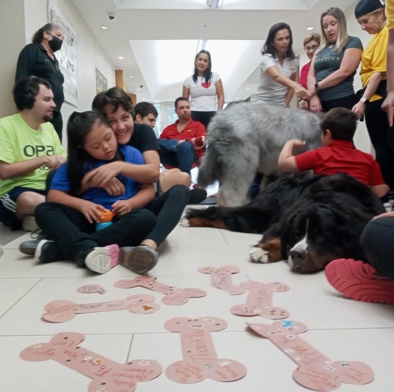 Our Pride Academy visit by Apollo | Ale Ramos Therapy Animals