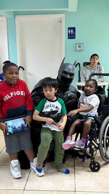Pedikidz visit by Apollo + Batman - March 22, 2024 | Ale Ramos Therapy Animals