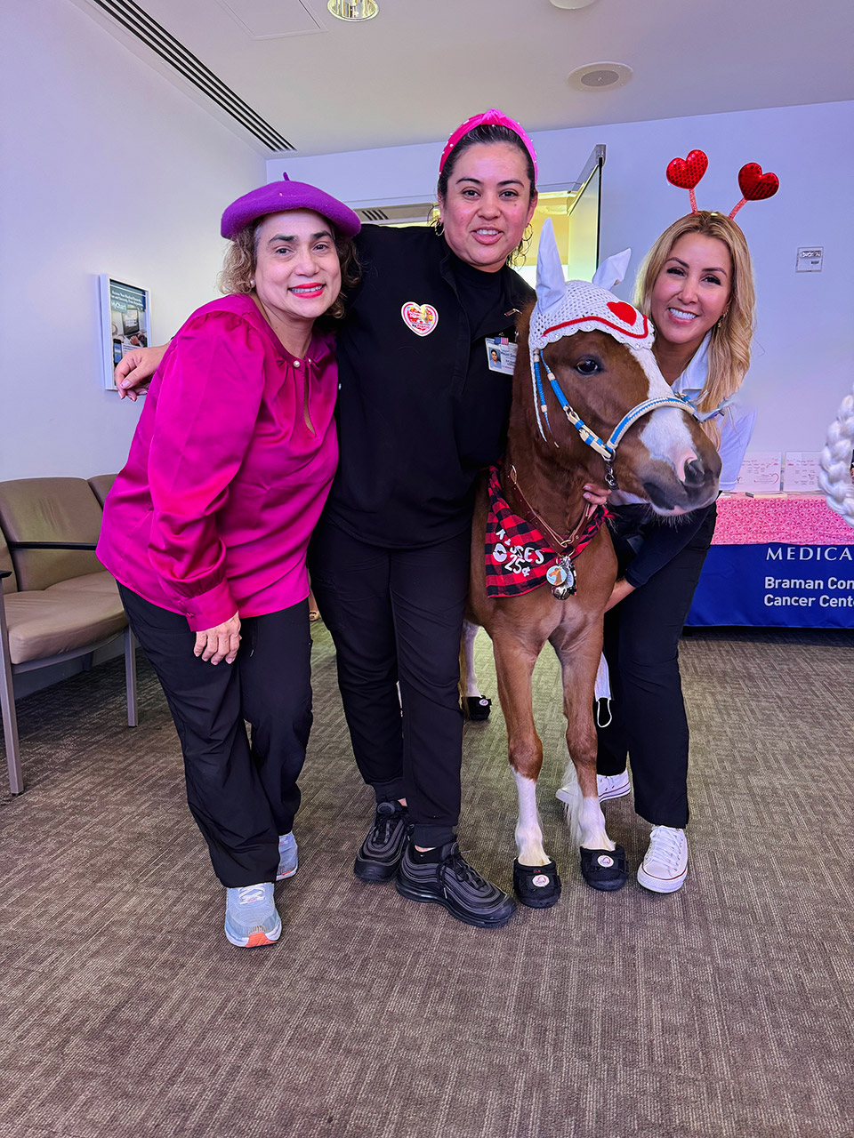 Pegasus celebrate Valentines at Mount Sinai Medical Center - Febrero 14, 2025 | Ale Ramos Therapy Animals