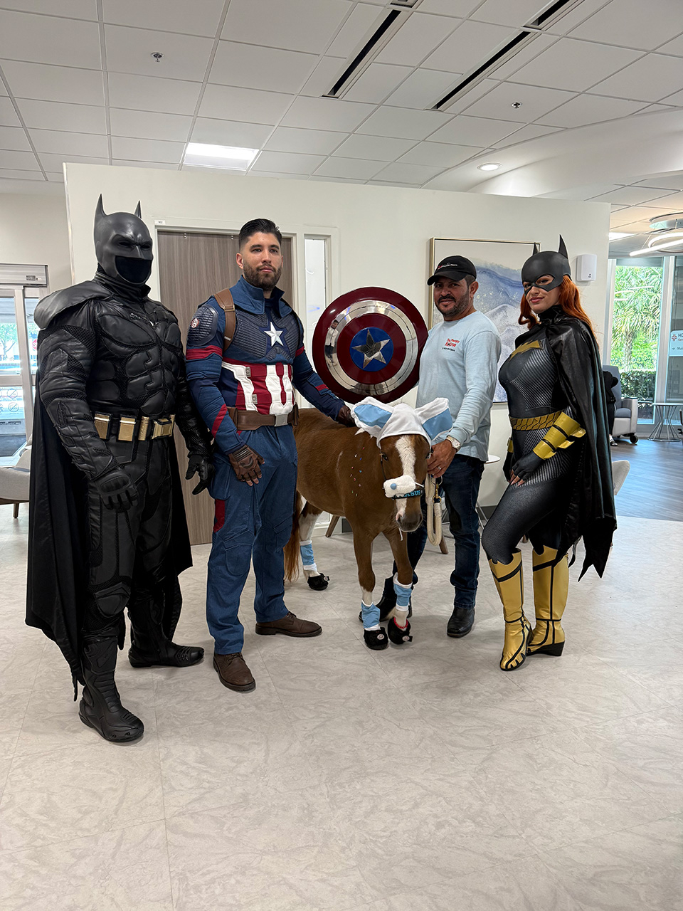 Pegasus visit Florida Kendall Hospital - April 17, 2025 | Ale Ramos Therapy Animals