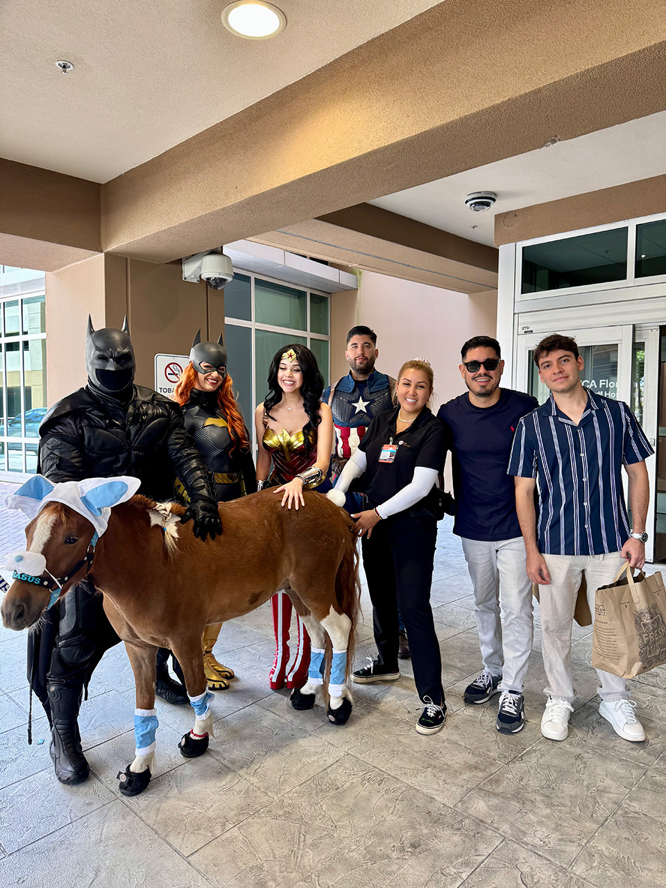 Pegasus visit Florida Kendall Hospital - April 17, 2025 | Ale Ramos Therapy Animals