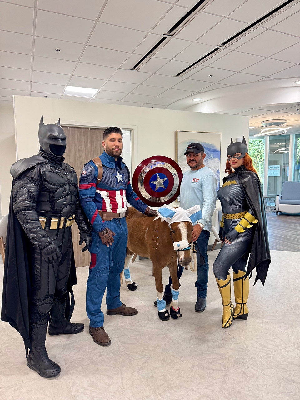 Pegasus visit Florida Kendall Hospital - April 17, 2025 | Ale Ramos Therapy Animals