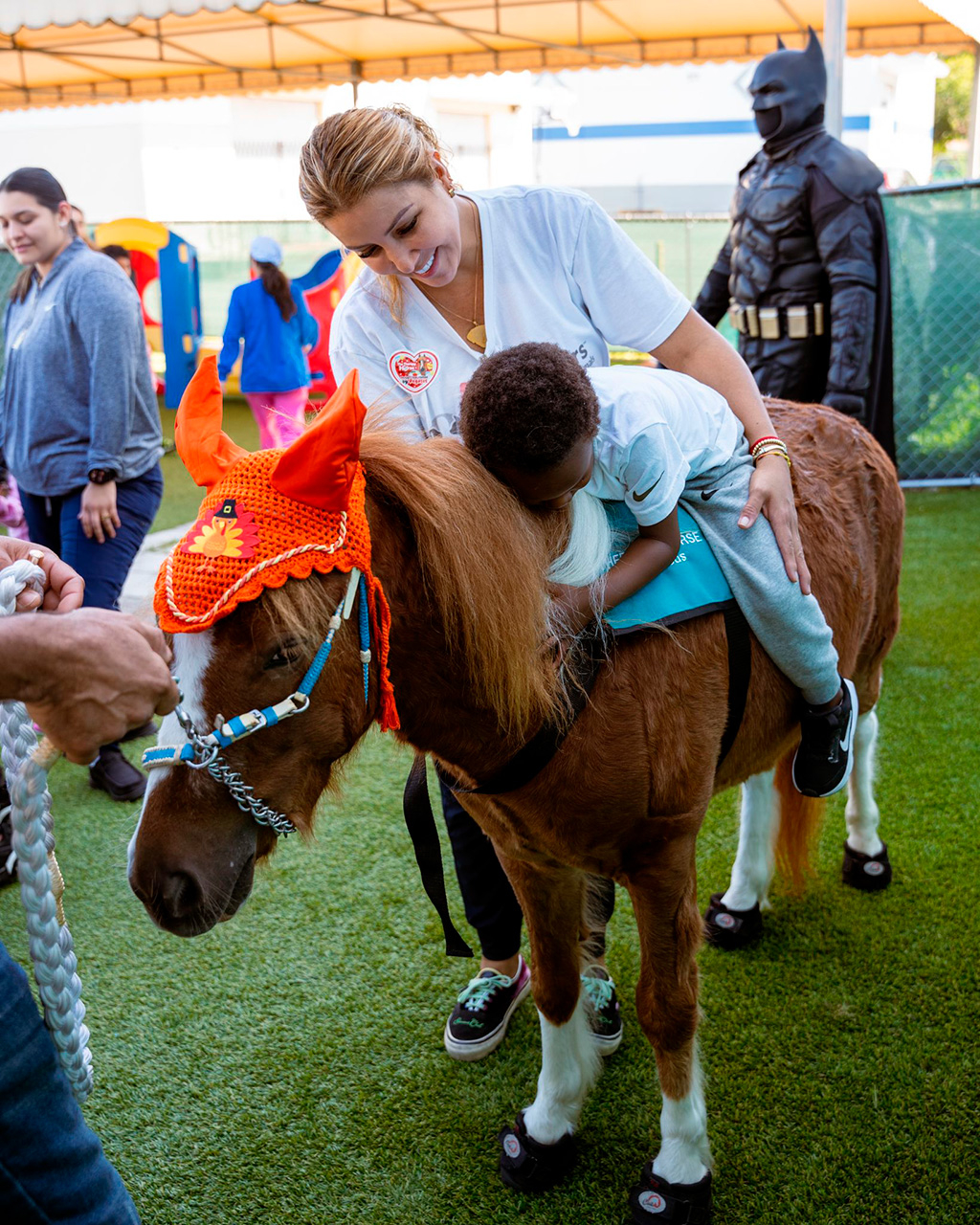 Pegasus visit Patches - PPEC | Ale Ramos Therapy Animals