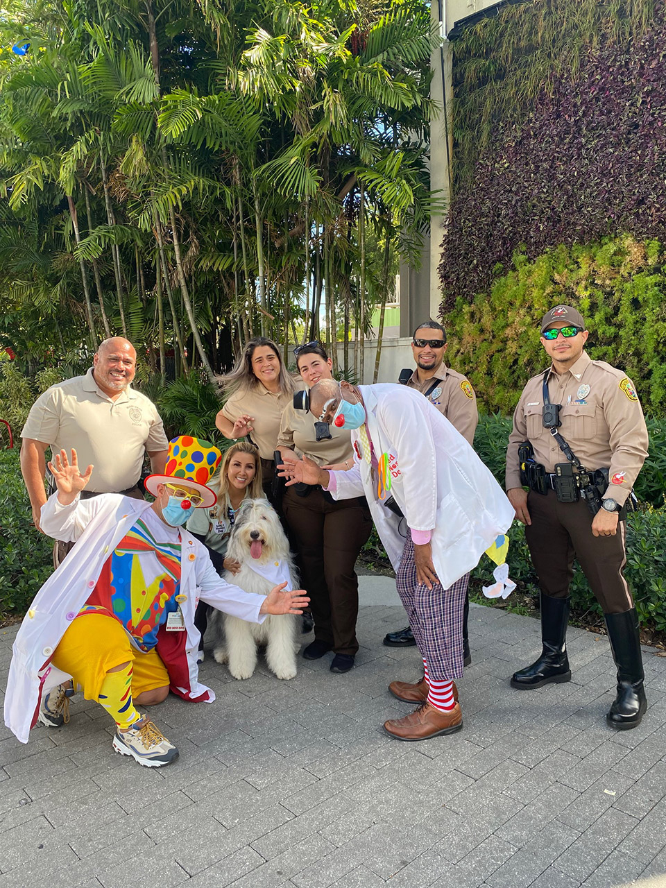 Thor at Nicklaus Children's Hospital Celebration 2023 | Ale Ramos Therapy Animals