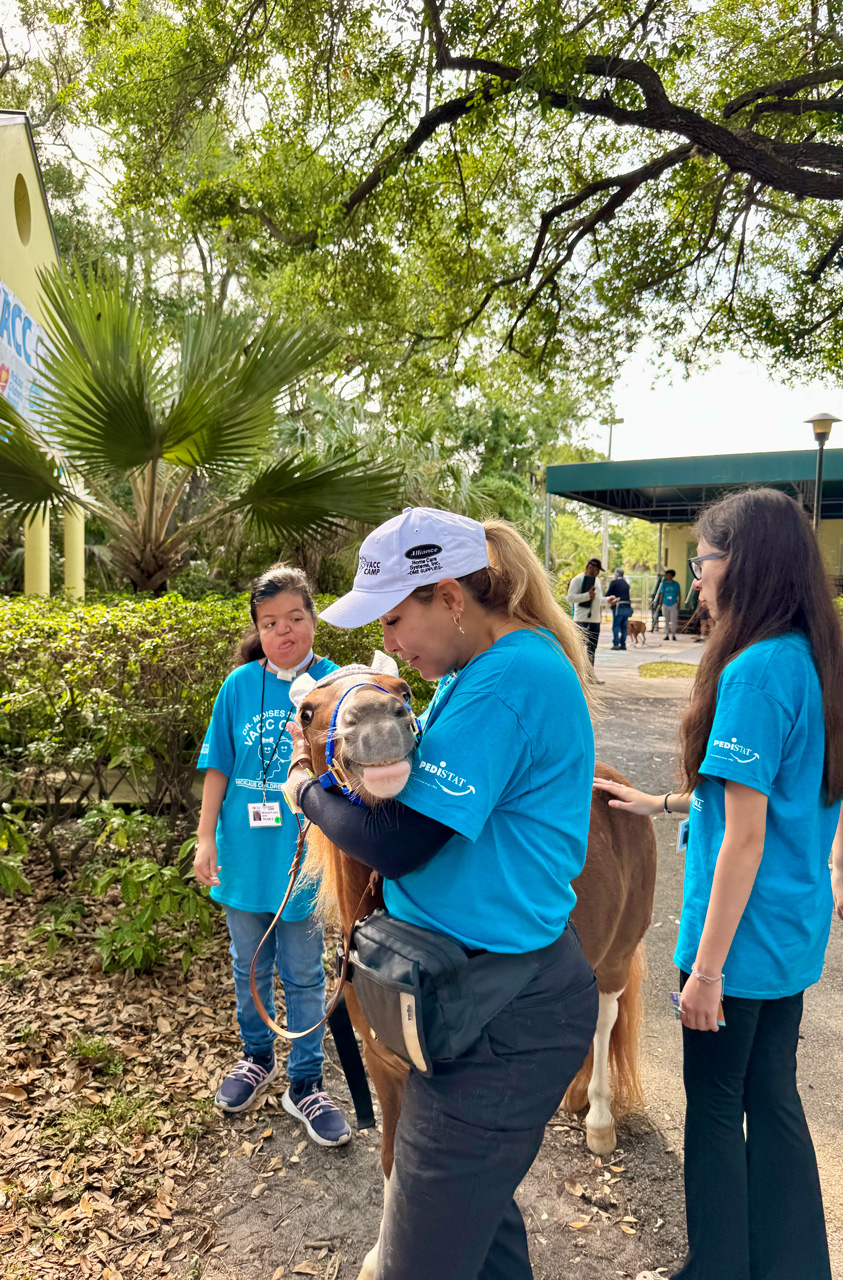 VACC Camp 2025 by Nicklaus children’s Hospital - March 24, 2025 | Ale Ramos Therapy Animals