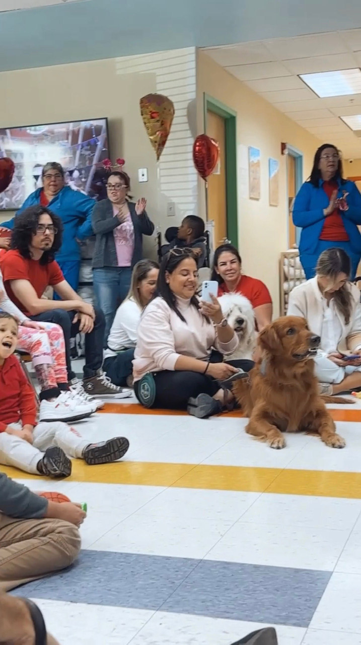 Valentine celebration at Big Bear Academy with Odin 2023 | Ale Ramos Therapy Animals