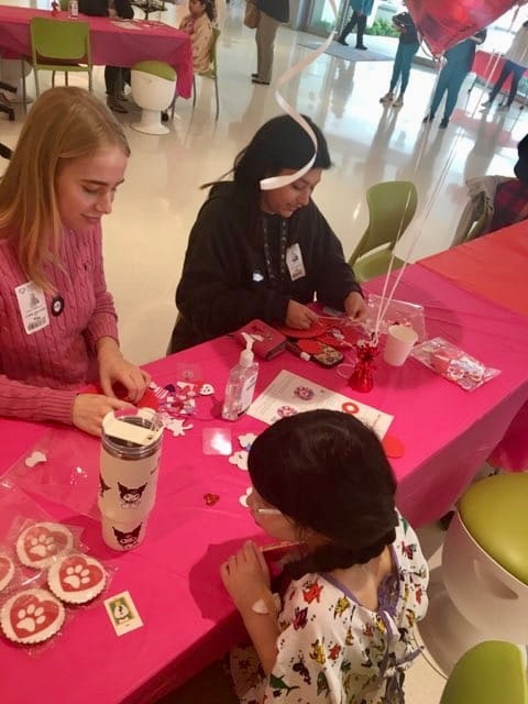 Valentine celebration at Nicklaus Children’s Hospital - February 2024 | Ale Ramos Therapy Animals