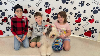 Valentine celebration at Nicklaus Children’s Hospital - February 2024 | Ale Ramos Therapy Animals