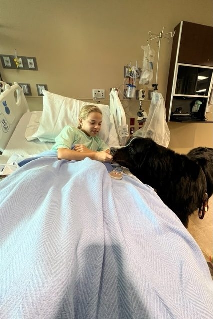 Visit at Kendall Regional Hospital | Ale Ramos Therapy Animals
